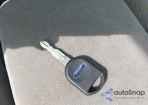 2002 Ford Taurus Ses z USA, uszkodzony, nr VIN 1FAFP55U22G165305